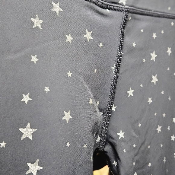 Uplift Leggings Star Print - Picture 14 of 17